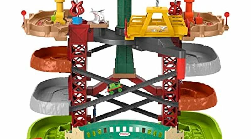 Fisher-Price Thomas & Friends Trains & Cranes Super Tower, motorized train and track set for preschool kids ages 3 years and up